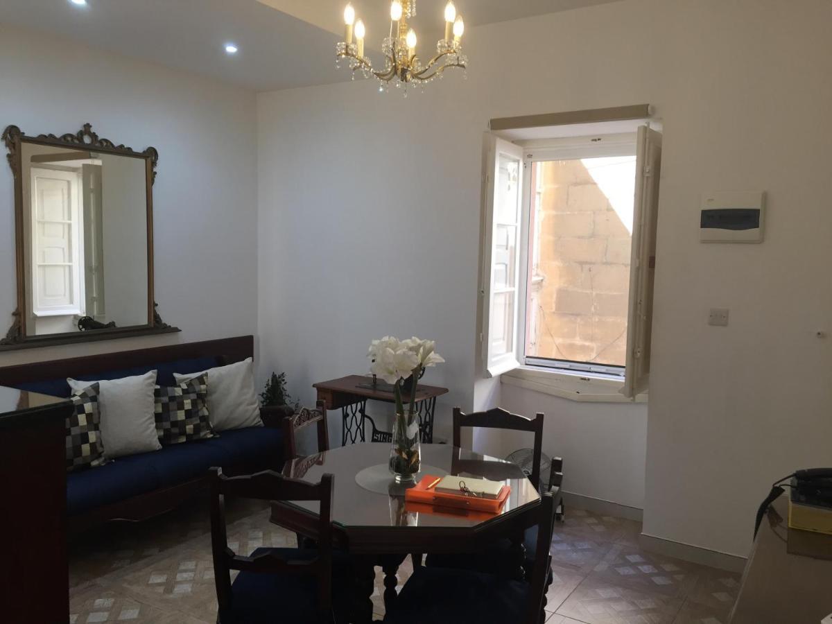 Rose Building Apartment Cospicua Экстерьер фото